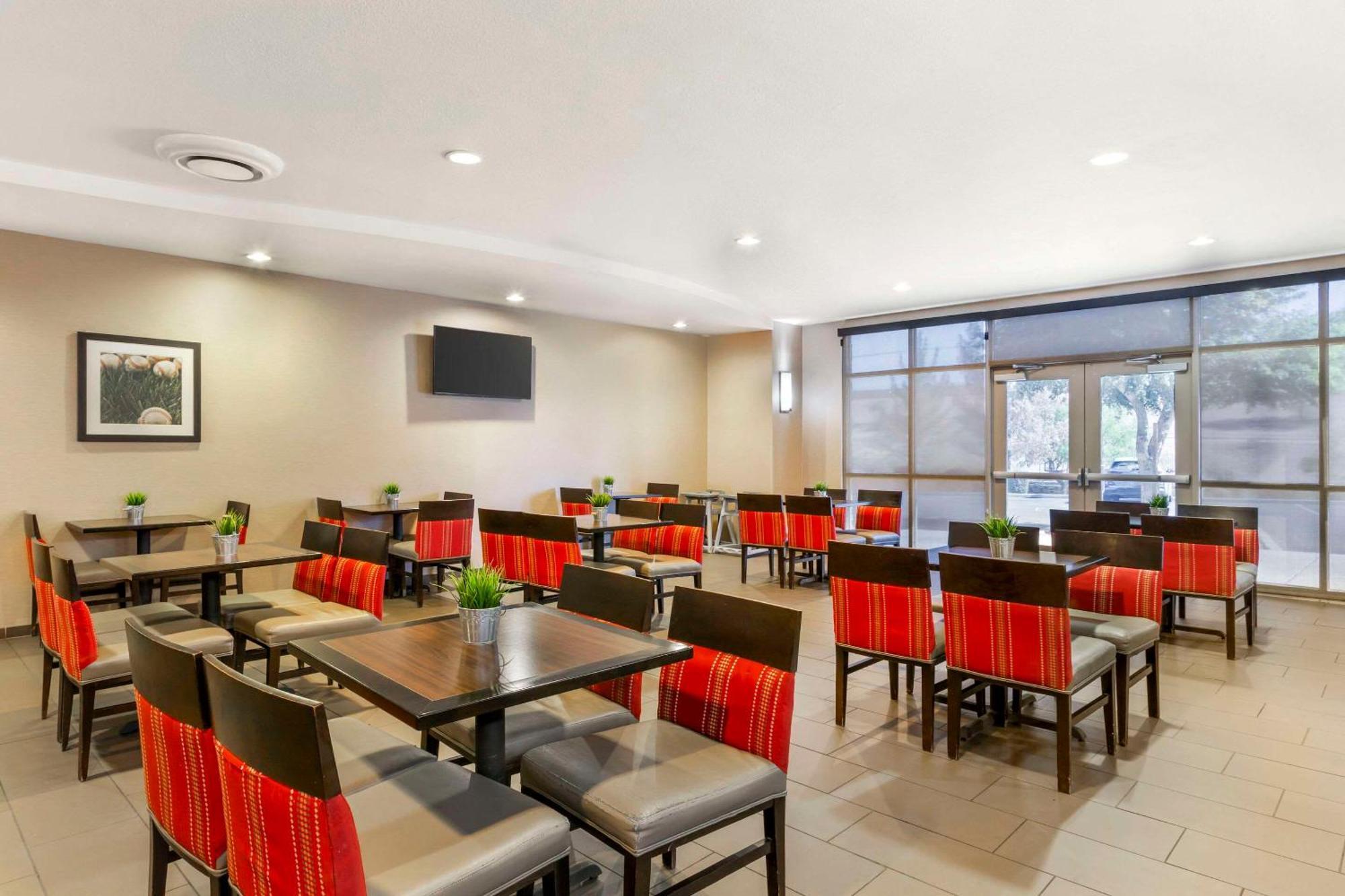Comfort Suites Glendale - State Farm Stadium Area Εξωτερικό φωτογραφία